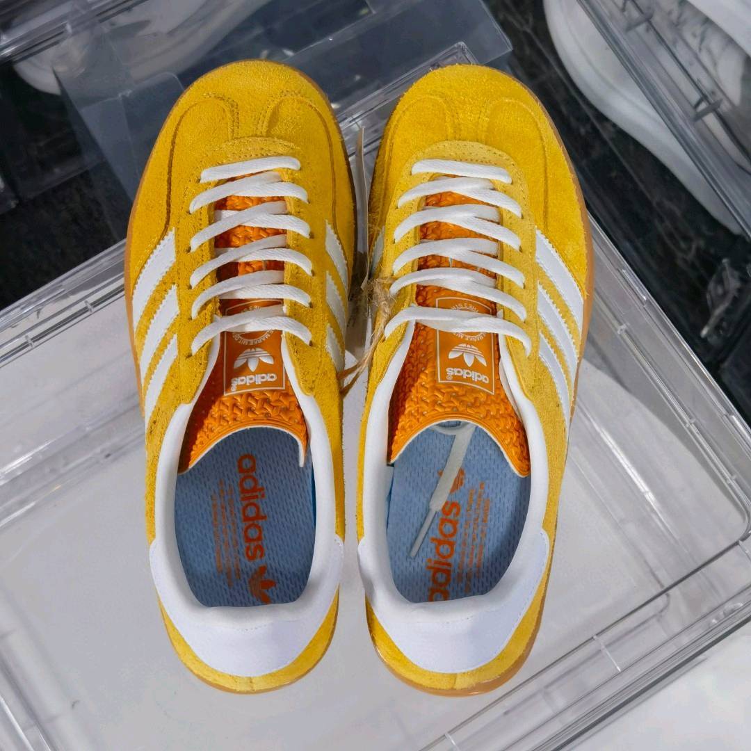 Adidas Original Samba 桑巴 黄麂皮   全新高端零售平台专供品质出货  市场目前最顶级的版本 全鞋身采用原厂头层麂皮 1:1正确细节 还原 独家私模大底 非市面公底！ 货号:HQ87186 尺码：36 36.5 37 38 38.5 39 40 40.5 4