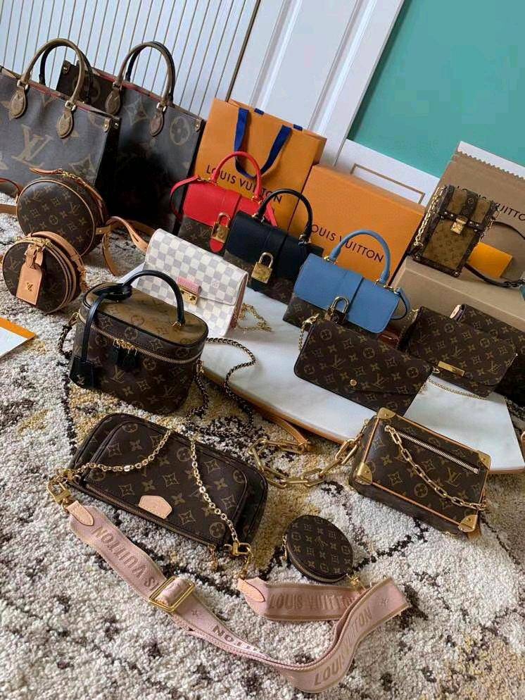 下单号：SG166189，主打各大品牌高端质量，诚信经营，支持一件代发，诚招代理，不拆膜可以退换