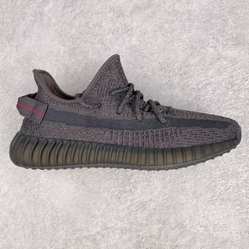 真标💰100 130  公司级💰150  180  纯原💰260  350 Yeezy Boost 350 V2 系列 47个配色 市面中端最王炸版本 lw同源配套打造 全套原楦 原纸版 原鞋开模完美打造 采用辰元飞织鱼丝网原厂面 非进口机台 大底原厂半透明RB巴斯夫满钉大