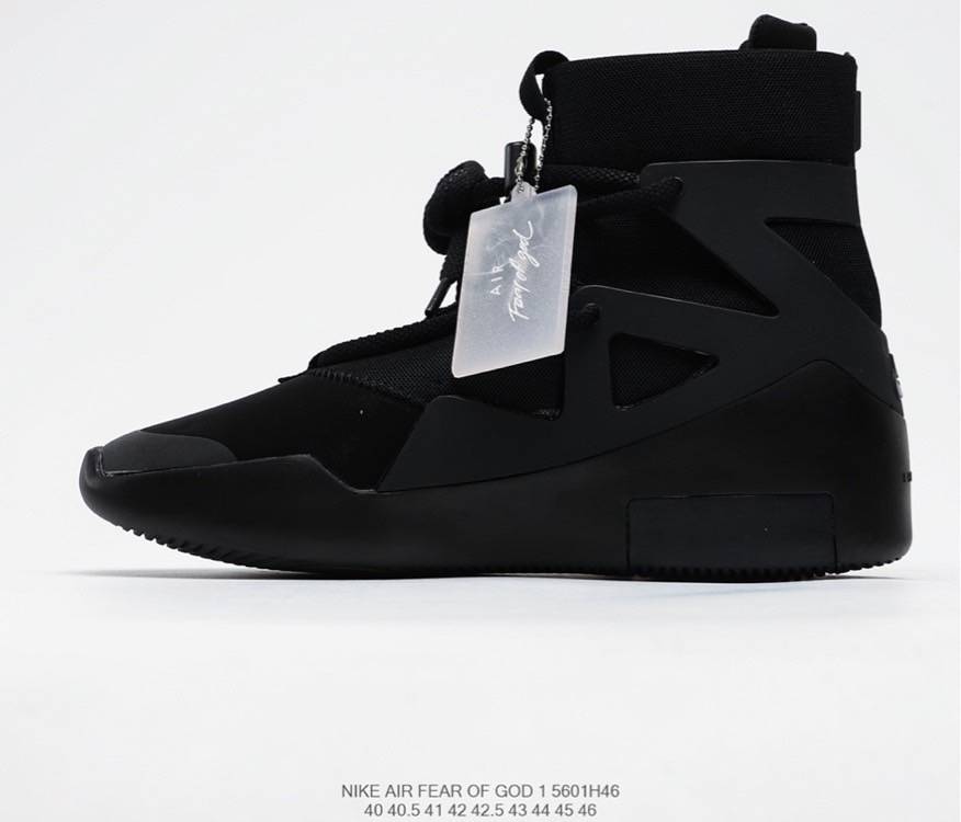 💰420
大厂出品 air fear of god 1 fog 联名篮球鞋 black 全码补货 目前市面唯一气垫无氧化版本 区分市面一眼假鞋型 后跟全面升级 大几率过验 无法鉴定  尺码：40 40.5 41 42 42.5 43 44 44.5 45 46