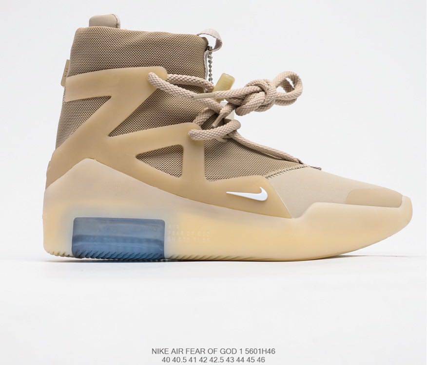 💰420 大厂出品 air fear of god 1 fog 联名篮球鞋 black 全码补货 目前市面唯一气垫无氧化版本 区分市面一眼假鞋型 后跟全面升级 大几率过验 无法鉴定  尺码：40 40.5 41 42 42.5 43 44 44.5 45 46