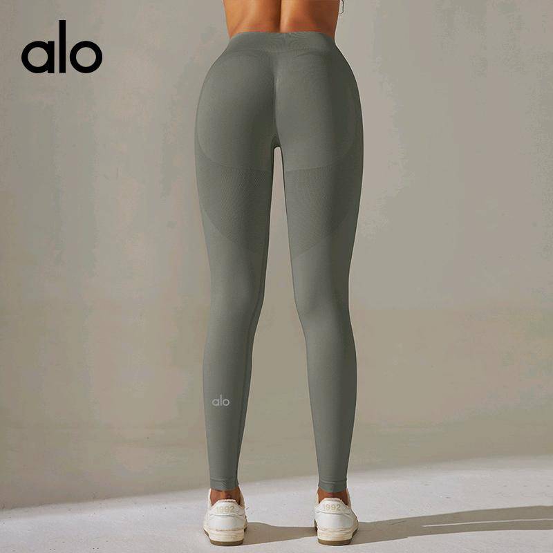 ALO YOGA💰78💎支持一件代发
aloyoga瑜伽裤弹力蜜桃臀健身裤提臀高腰收腹紧身瑜伽裤
【品牌】ALO 
【款号】CK6606
【面料】锦纶/氨纶
【颜色】黑色，卡其色，奶白色，浅粉色，浅灰色，浅绿色，深灰色
【尺码】S，M，L，XL

 专柜同款品质，厂家直销，货源充足，售后保障