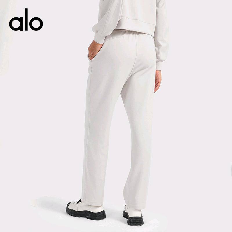 ALO YOGA  💰103💎支持一件代发
aloyoga 休闲宽松运动卫裤女液态空气层软糯亲肤健身直筒长裤
【品牌】ALO 
【款号】DAW016
【面料】52%涤纶+40%人棉+8%氨纶
【颜色】海军蓝，石墨灰，珠光白
【尺码】4/S，6/M，8/L，10/XL，12/XXL
 专柜同款品质，厂家直销，货源充足，售后保障