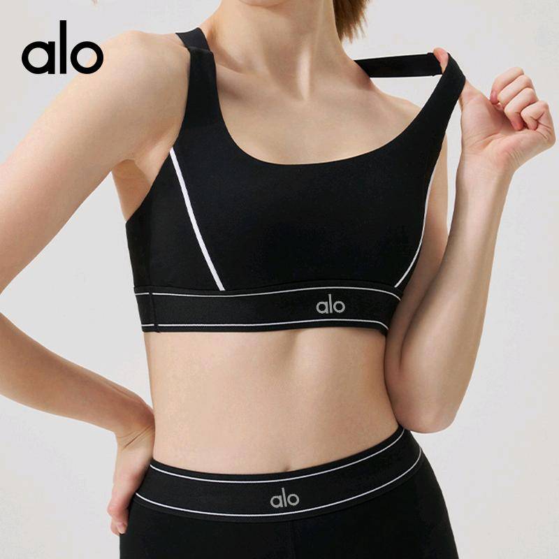 ALO YOGA💰143💎支持一件代发
aloyoga套装普拉提瑜伽裤女跑步腰提臀运动健身裤防震文胸两件套
【品牌】ALO 
【款号】TZ4016
【面料】锦纶/氨纶
【颜色】暗夜黑，咖啡色，墨绿色，深灰色，钻石白
【尺码】S，M，L，XL
 专柜同款品质，厂家直销，货源充足，售后保障
