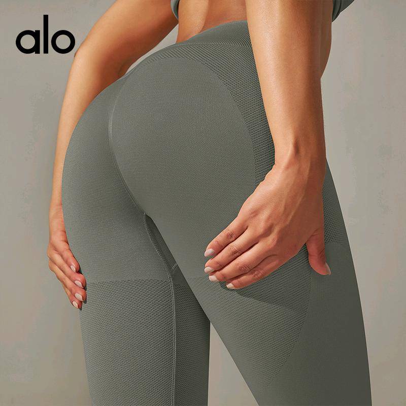 ALO YOGA💰78💎支持一件代发
aloyoga瑜伽裤弹力蜜桃臀健身裤提臀高腰收腹紧身瑜伽裤
【品牌】ALO 
【款号】CK6606
【面料】锦纶/氨纶
【颜色】黑色，卡其色，奶白色，浅粉色，浅灰色，浅绿色，深灰色
【尺码】S，M，L，XL

 专柜同款品质，厂家直销，货源充足，售后保障