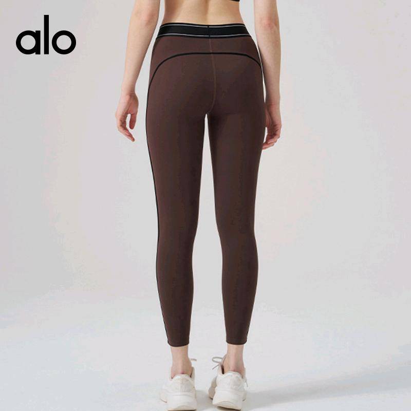 ALO YOGA💰143💎支持一件代发
aloyoga套装普拉提瑜伽裤女跑步腰提臀运动健身裤防震文胸两件套
【品牌】ALO 
【款号】TZ4016
【面料】锦纶/氨纶
【颜色】暗夜黑，咖啡色，墨绿色，深灰色，钻石白
【尺码】S，M，L，XL
 专柜同款品质，厂家直销，货源充足，售后保障