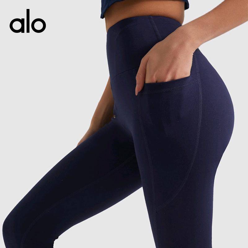 ALO YOGA💰68💎支持一件代发
aloyoga瑜伽裤裸感蜜桃臀高腰提臀运动裤收腹紧身瑜伽裤
【品牌】ALO 
【款号】CK005
【面料】涤纶/氨纶
【颜色】藏青色，黑色，灰色
【尺码】S/6，M/8，L/10，XL/12，XXL/14
 专柜同款品质，厂家直销，货源充足，售后保障