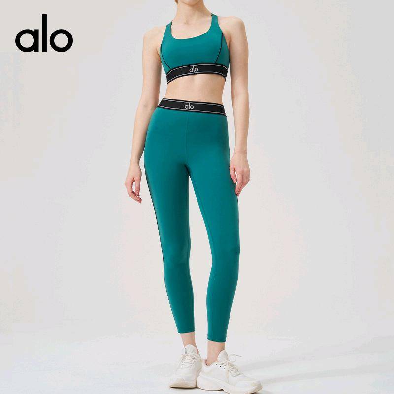 ALO YOGA💰143💎支持一件代发
aloyoga套装普拉提瑜伽裤女跑步腰提臀运动健身裤防震文胸两件套
【品牌】ALO 
【款号】TZ4016
【面料】锦纶/氨纶
【颜色】暗夜黑，咖啡色，墨绿色，深灰色，钻石白
【尺码】S，M，L，XL
 专柜同款品质，厂家直销，货源充足，售后保障