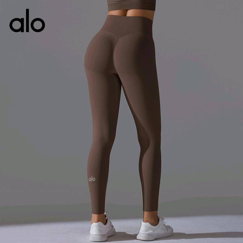ALO YOGA  💰73💎支持一件代发
aloyoga 女装纯色蜜桃运动裤紧身跑步健身瑜伽服高腰提臀瑜伽
【品牌】ALO 
【款号】CK6666
【面料】锦纶/氨纶
【颜色】大红，黑色，火龙果色，酒红，梦幻紫，墨绿，墨青，热带橙，深灰，深蓝，雾苔绿，犀牛灰，因蓝，月光白，棕色
【尺码】S，M，L
 专柜同款品质，厂家直销，货源充足，售后保障