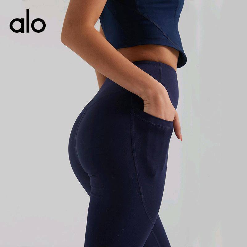 ALO YOGA💰68💎支持一件代发
aloyoga瑜伽裤裸感蜜桃臀高腰提臀运动裤收腹紧身瑜伽裤
【品牌】ALO 
【款号】CK005
【面料】涤纶/氨纶
【颜色】藏青色，黑色，灰色
【尺码】S/6，M/8，L/10，XL/12，XXL/14
 专柜同款品质，厂家直销，货源充足，售后保障