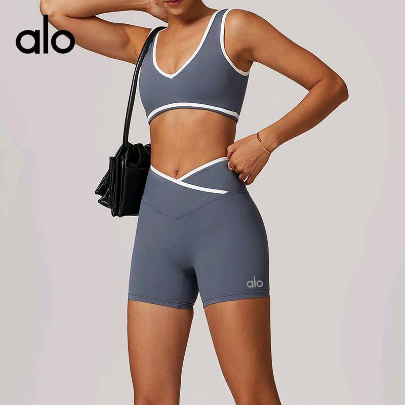 ALO YOGA 💰78💎支持一件代发
aloyoga短裤裸感紧身瑜伽裤交叉高腰阔腿裤运动健身短裤
【品牌】AlO
【款号】DDK8843
【面料】锦纶/氨纶
【颜色】高级黑，可可棕，蓝灰色，天鹅白，樱花粉
【尺码】S，M，L，XL
 专柜同款品质，厂家直销，货源充足，售后保障