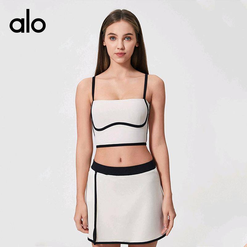ALO YOGA💰83💎支持一件代发
aloyoga背心裸感运动吊带内衣女美背透气聚拢健身瑜伽文胸
【品牌】ALO 
【款号】DSS114-2
【面料】氨纶/锦纶
【颜色】白蛋白，黑色，樱花粉
【尺码】4，6，8，10，12
 专柜同款品质，厂家直销，货源充足，售后保障