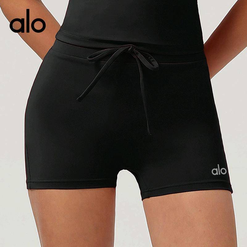 ALO YOGA💰68💎支持一件代发
aloyoga短裤裸感提臀瑜伽短裤高腰收腹裤速干紧身跑步短裤
【品牌】ALO 
【款号】DK2504
【面料】锦纶/氨纶
【颜色】黑色，咖啡色，天空蓝，热烈红
【尺码】S，M，L，XL
 专柜同款品质，厂家直销，货源充足，售后保障