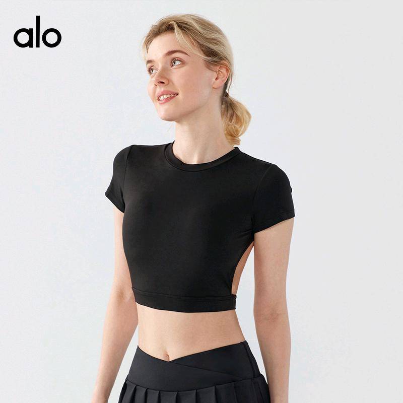 ALO YOGA💰78💎支持一件代发
aloyoga瑜伽短袖女性感露背短款运动t恤收腰显瘦健身上衣
【品牌】ALO 
【款号】MZ180
【面料】锦纶，氨纶
【颜色】风铃蓝，黑色，木莓红，象牙白
【尺码】S，M，L，XL
 专柜同款品质，厂家直销，货源充足，售后保障
