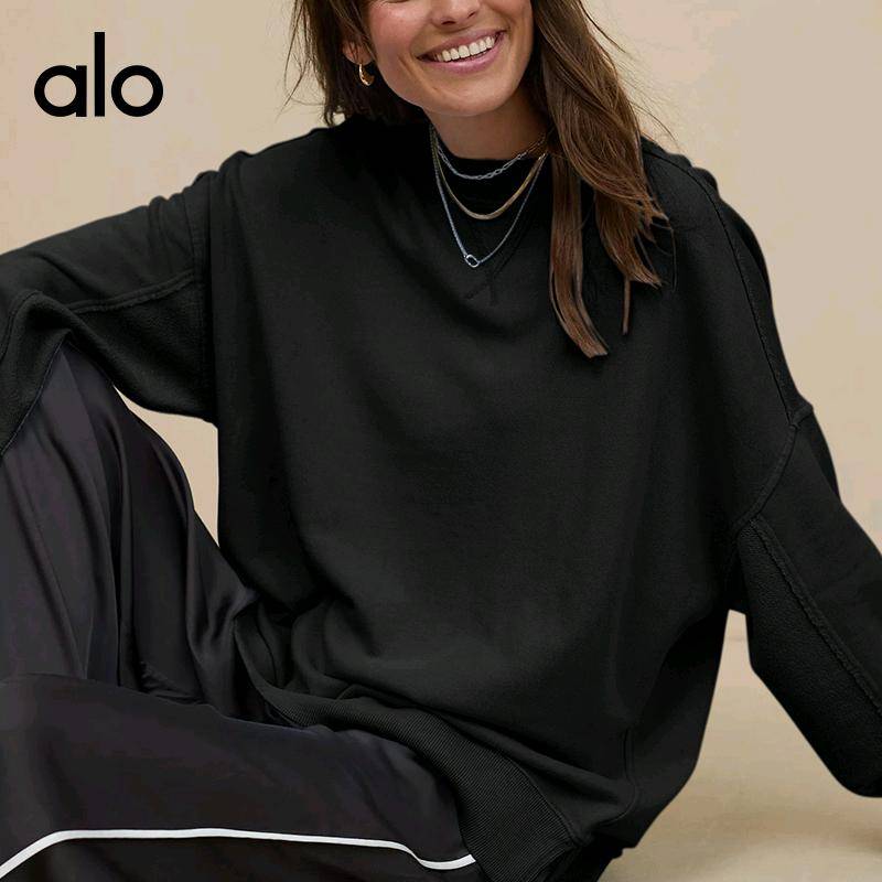ALO YOGA💰83💎支持一件代发
alo卫衣外套女宽松休闲潮牌圆领上衣通勤女装高级感卫衣
【品牌】ALO 
【款号】E24W0600
【面料】涤纶，粘胶纤维
【颜色】白色，黑色，花灰，灰色，酒红，杏色
【尺码】S，M，L，XL
 专柜同款品质，厂家直销，货源充足，售后保障