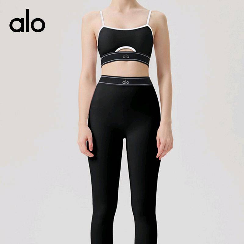 ALO YOGA💰133💎支持一件代发
alo套装螺纹瑜伽服套装文胸跑步健身上衣吊带瑜伽服套装
【品牌】ALO 
【款号】TZ4628
【面料】锦纶/氨纶
【颜色】暗夜黑，卡其色，墨绿色，山茶花粉，钻石白
【尺码】S，M，L，XL
 专柜同款品质，厂家直销，货源充足，售后保障