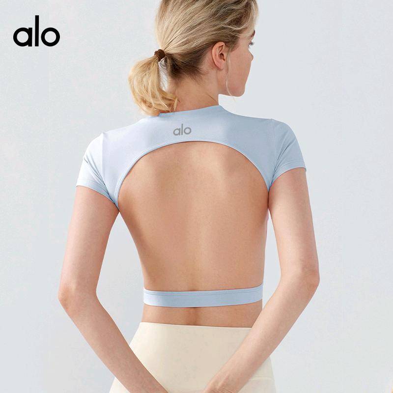 ALO YOGA💰78💎支持一件代发
aloyoga瑜伽短袖女性感露背短款运动t恤收腰显瘦健身上衣
【品牌】ALO 
【款号】MZ180
【面料】锦纶，氨纶
【颜色】风铃蓝，黑色，木莓红，象牙白
【尺码】S，M，L，XL
 专柜同款品质，厂家直销，货源充足，售后保障