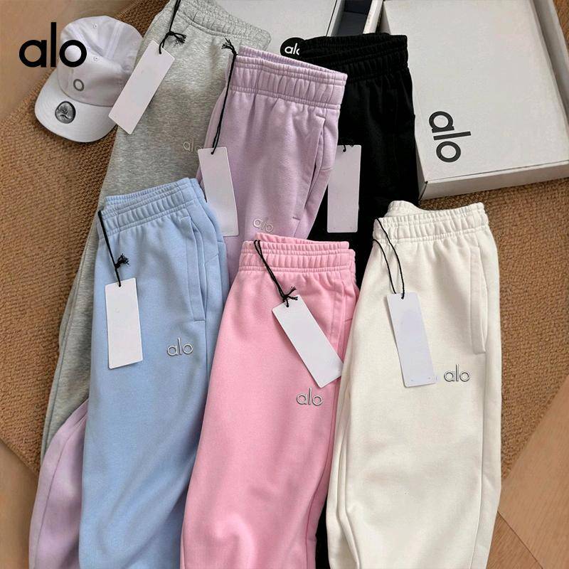 ALO YOGA💰93💎支持一件代发
aloyoga卫裤简约运动休闲长裤宽松束脚时尚卫裤
【品牌】ALO 
【款号】JY90040
【面料】锦纶/氨纶
【颜色】白色-长裤，粉色-长裤，黑色-长裤，灰色-长裤，蓝色-长裤，紫色-长裤
【尺码】S，M，L，XL，2XL，3XL
 专柜同款品质，厂家直销，货源充足，售后保障