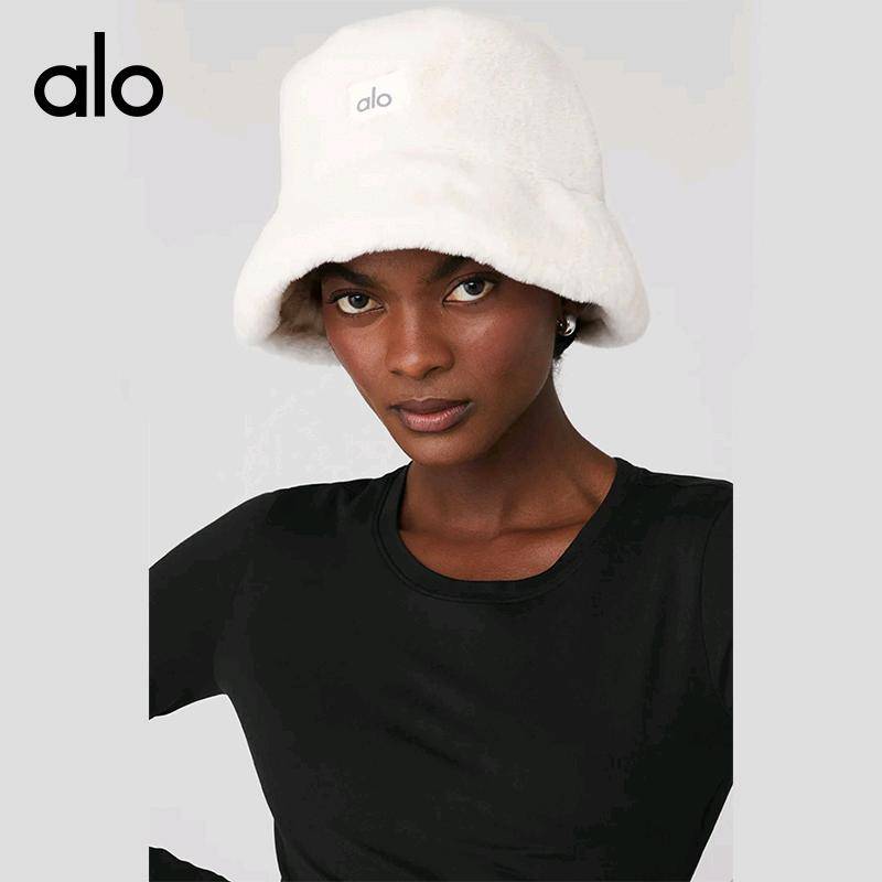 ALO YOGA💰98💎支持一件代发
aloyoga 毛绒复古简约渔夫相秋冬百搭保暖时尚盆帽
【品牌】ALO 
【款号】JY90020（渔夫帽）
【面料】聚酯纤维
【颜色】黑色，白色
【尺码】均码
 专柜同款品质，厂家直销，货源充足，售后保障