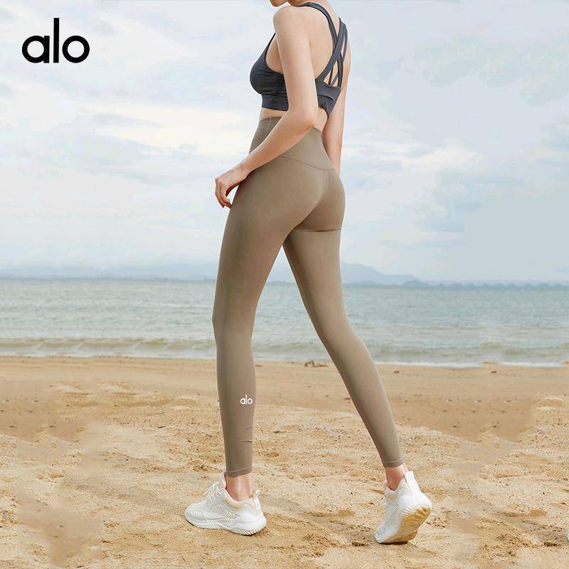 aloyoga 一件代发💰72💎拿货另谈！ 
aloyoga春夏健身瑜伽裤裸感无痕高腰运动跑步运动瑜伽裤
【品牌】ALO 
【款号】8049
【面料】锦纶/尼龙 
【颜色】白色，卡其色，灰色，黑色，珊瑚红，桑葚紫，裸粉，深灰，水苔色，可可色
【尺码】S，M，L，XL
 专柜同款品质，厂家yoga，货源充足，售后保障