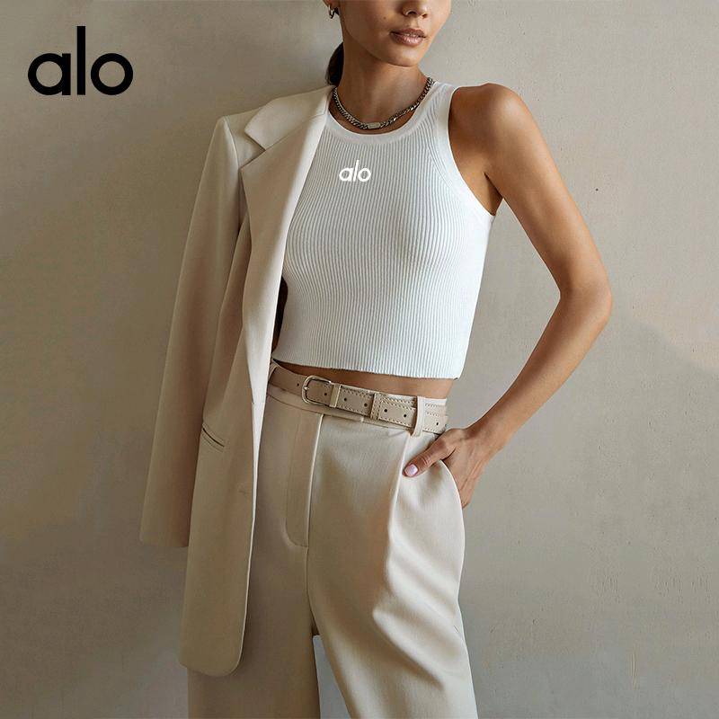 ALO YOGA💰63💎支持一件代发
aloyoga背心螺纹针织背心纯色修身内搭上衣短款
【品牌】ALO 
【款号】BX0008
【面料】涤纶/粘纤/尼龙
【颜色】白色，橙色，黑色，灰色，卡其色，玫红色，紫色
【尺码】均码
 专柜同款品质，厂家直销，货源充足，售后保障