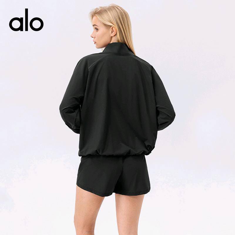 ALO YOGA 💰138💎支持一件代发
aloyoga套装宽松立领夹克卫衣跑步短裤速干健身两件套
【品牌】AlO
【款号】TZ42528
【面料】涤纶/氨纶
【颜色】黑色，浅灰色，浅紫色，沙砾色
【尺码】S，M，L，XL，XXL
 专柜同款品质，厂家直销，货源充足，售后保障