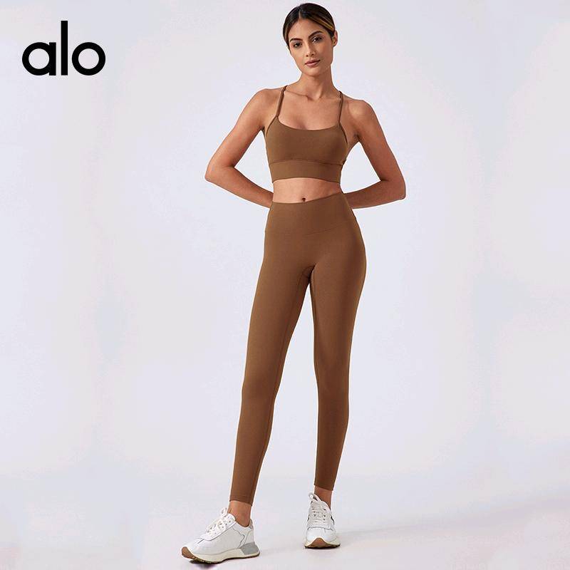 ALO YOGA 💰73💎支持一件代发
aloyoga背心裸感美背运动内衣 防震聚拢运动健身瑜伽bra
【品牌】AlO
【款号】DAW200
【面料】79%锦纶+21%氨纶
【颜色】安哥拉红，白蛋白，比利时蓝，黑色，烤棕色，暮色玫瑰，沙漠灰，石墨灰，鼠尾草绿
【尺码】4，6，8，10，12
 专柜同款品质，厂家直销，货源充足，售后保障