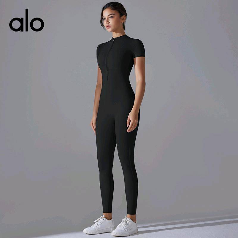 ALO YOGA💰103💎支持一件代发
aloyoga连体服开领拉链短袖连体服健身运动连体衣紧身瑜伽服女
【品牌】ALO 
【款号】LTY6656
【面料】氨纶/锦纶
【颜色】板栗色，黑色，深灰，雾霾蓝，枣红色
【尺码】S，M，L，XL
 专柜同款品质，厂家直销，货源充足，售后保障