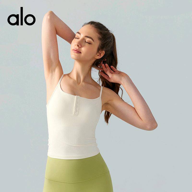 ALO YOGA 💰78💎支持一件代发
alo吊带瑜伽背心带胸垫外穿美背运动内衣普拉提训练健身服上衣女
【品牌】AlO
【款号】DSB734
【面料】锦纶/氨纶
【颜色】北极冰蓝，碧泉绿，丁香紫，黑色，卡其色，象牙白，云泥粉
【尺码】S，M，L，XL

 专柜同款品质，厂家直销，货源充足，售后保障