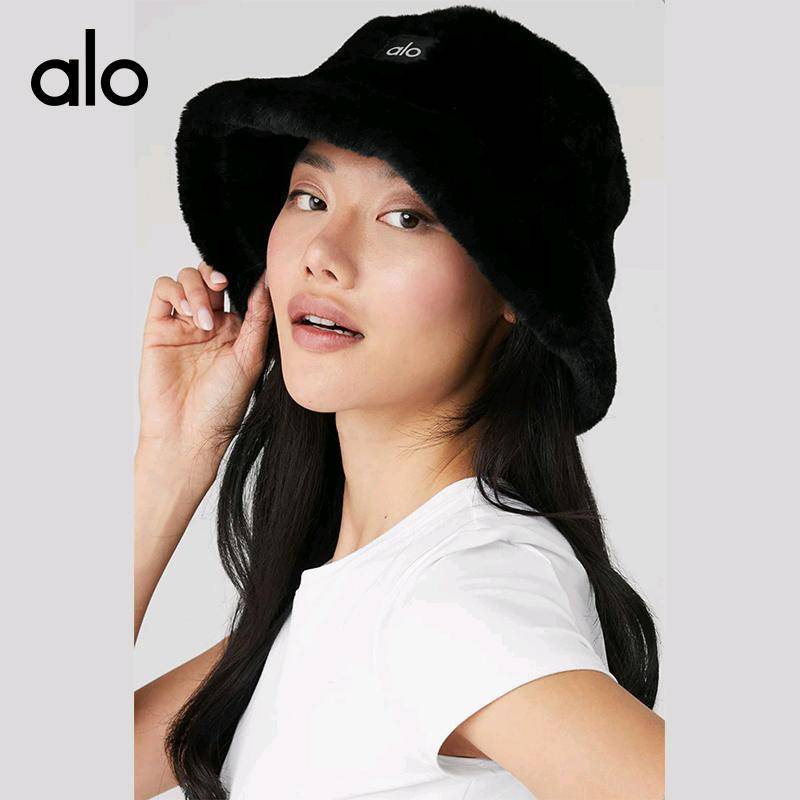 ALO YOGA💰98💎支持一件代发
aloyoga 毛绒复古简约渔夫相秋冬百搭保暖时尚盆帽
【品牌】ALO 
【款号】JY90020（渔夫帽）
【面料】聚酯纤维
【颜色】黑色，白色
【尺码】均码
 专柜同款品质，厂家直销，货源充足，售后保障