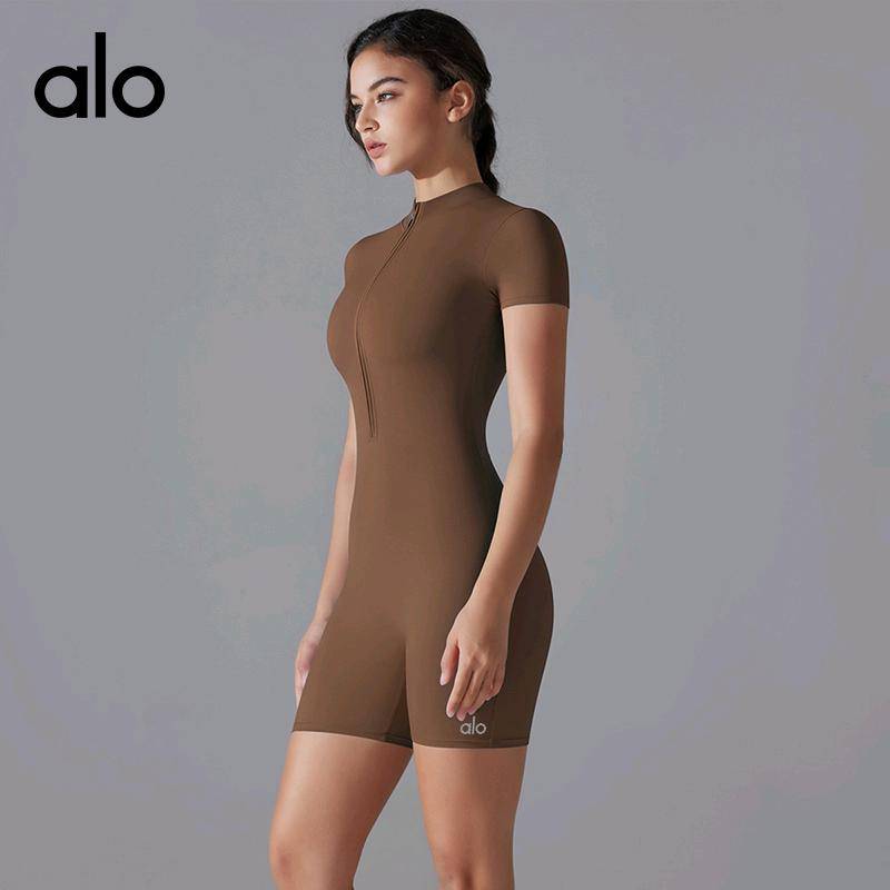 ALO YOGA💰88💎支持一件代发
aloyoga 新款夏季拉链短袖短裤瑜伽连体服女舞蹈健身紧身运动连体衣
【品牌】ALO 
【款号】TZ6657
【面料】氨纶/锦纶
【颜色】板栗色，黑色，深灰色，雾霾蓝，枣红色
【尺码】S，M，L，XL
 专柜同款品质，厂家直销，货源充足，售后保障