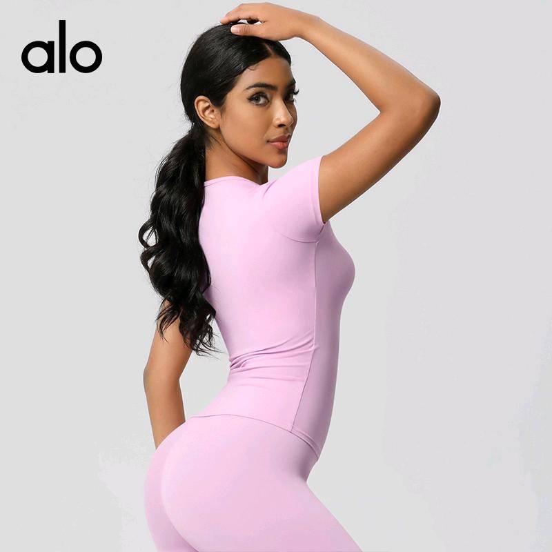 ALO YOGA💰73💎支持一件代发
aloyoga 跨境新款磨毛裸感修身圆领瑜伽健身短袖百搭跑步运动上衣
【品牌】ALO 
【款号】DX7103
【面料】氨纶/锦纶
【颜色】霜灰色，板栗色，黑色，徽章蓝，罗勒绿，浅象牙，石墨灰，天空蓝，胭脂红，樱花粉
【尺码】S，M，L，XL
 专柜同款品质，厂家直销，货源充足，售后保障