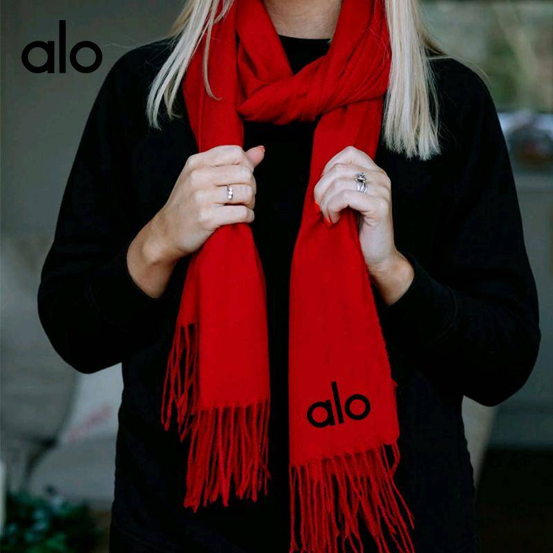 ALO YOGA💰68💎支持一件代发
aloyoga 纯色流苏软糯国巾加绒百搭保暖围脖
【品牌】ALO 
【款号】JY90017（红色围巾）
【面料】聚酯纤维
【颜色】中国红
【尺码】均码
 专柜同款品质，厂家直销，货源充足，售后保障