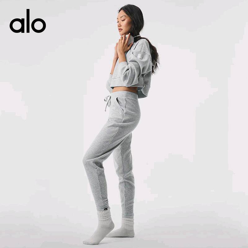 ALO YOGA 💰 126💎支持一件代发 
aloyoga 运动套装上下衣螺纹宽松休闲带帽卫衣运动裤两件套
【品牌】alo
【款号】JY90031
【面料】锦纶/氨纶
【颜色】黑色，灰色
【尺码】S，M,，L
 专柜同款品质，厂家直销，货源充足，售后保障