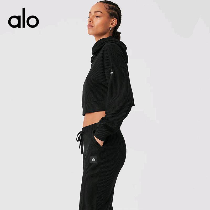ALO YOGA 💰 126💎支持一件代发 
aloyoga 运动套装上下衣螺纹宽松休闲带帽卫衣运动裤两件套
【品牌】alo
【款号】JY90031
【面料】锦纶/氨纶
【颜色】黑色，灰色
【尺码】S，M,，L
 专柜同款品质，厂家直销，货源充足，售后保障