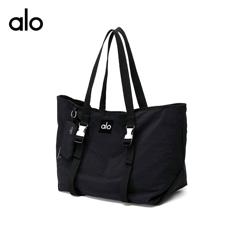 ALO YOGA💰108💎支持一件代发
aloyoga 大容量托特包女单肩斜挎大包时尚潮流休闲单肩包
【品牌】ALO 
【款号】JY90012
【面料】尼龙
【颜色】橄榄色，黑色
【尺码】均码
 专柜同款品质，厂家直销，货源充足，售后保障