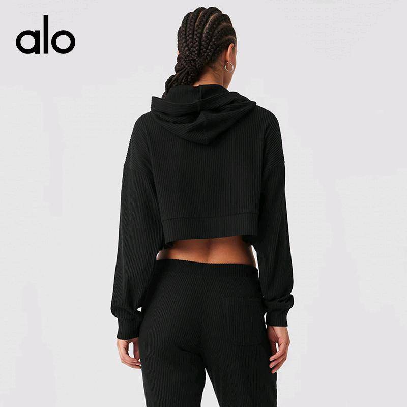 ALO YOGA 💰 126💎支持一件代发 
aloyoga 运动套装上下衣螺纹宽松休闲带帽卫衣运动裤两件套
【品牌】alo
【款号】JY90031
【面料】锦纶/氨纶
【颜色】黑色，灰色
【尺码】S，M,，L
 专柜同款品质，厂家直销，货源充足，售后保障