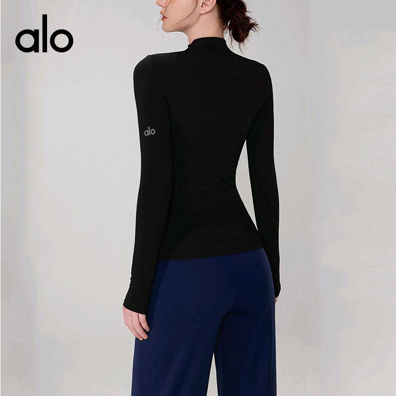 ALO YOGA💰78💎支持一件代发
aloyoga 秋冬新款裸感高领瑜伽上衣女内搭显瘦运动长袖打底衫
【品牌】ALO 
【款号】CX42012
【面料】锦纶/氨纶
【颜色】白色，黑色，蒸馏咖啡
【尺码】S，M，L，XL
 专柜同款品质，厂家直销，货源充足，售后保障