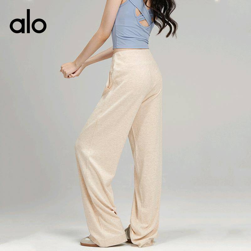 ALO YOGA 💰93💎支持一件代发
alo 瑜伽裤女垂感阔腿休闲裤慵懒松弛感运动裤宽松拖地阔腿裤
【品牌】AlO
【款号】KZ240804
【面料】聚酯纤维/氨纶
【颜色】奶杏色
【尺码】S，M，L，XL，XXL
 专柜同款品质，厂家直销，货源充足，售后保障