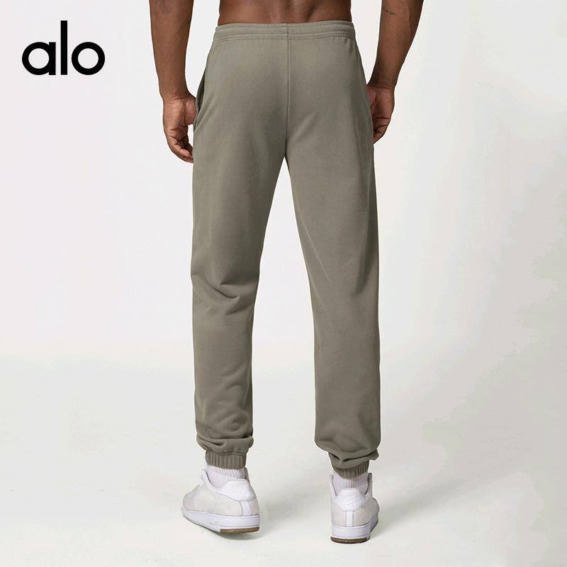 ALO YOGA💰130💎支持一件代发
aloyoga 休闲运动健身百搭卫裤束脚裤男士运动裤
【品牌】AlO
【款号】DWK1017
【面料】涤纶/棉
【颜色】风暴灰，橄榄黄，高级黑，花灰色，嫩黄色，深藏色
【尺码】S，M，L，XL，XXL
 专柜同款品质，厂家直销，货源充足，售后保障