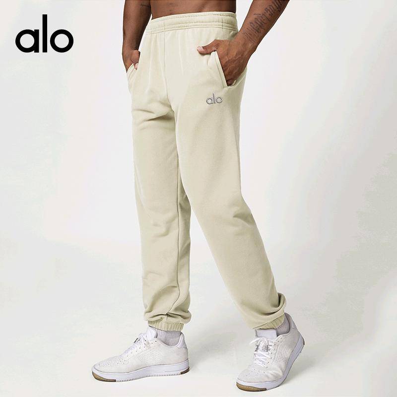ALO YOGA💰130💎支持一件代发
aloyoga 休闲运动健身百搭卫裤束脚裤男士运动裤
【品牌】AlO
【款号】DWK1017
【面料】涤纶/棉
【颜色】风暴灰，橄榄黄，高级黑，花灰色，嫩黄色，深藏色
【尺码】S，M，L，XL，XXL
 专柜同款品质，厂家直销，货源充足，售后保障