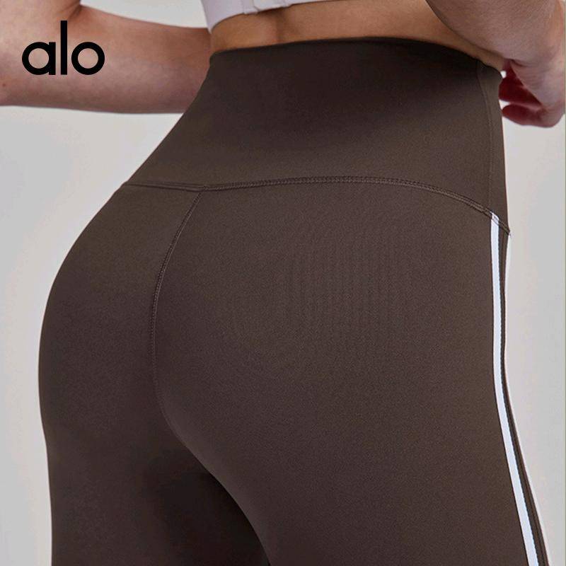 ALO YOGA 💰113💎支持一件代发
aloyoga 条纹修身瑜伽裤秋冬高腰美臀休闲健身长裤弹力紧身裤
【品牌】AlO
【款号】DWP105
【面料】锦纶/氨纶
【颜色】板栗色，海军蓝，海岩灰，黑色，军绿，卡其色
【尺码】S，M，L，XL
 专柜同款品质，厂家直销，货源充足，售后保障