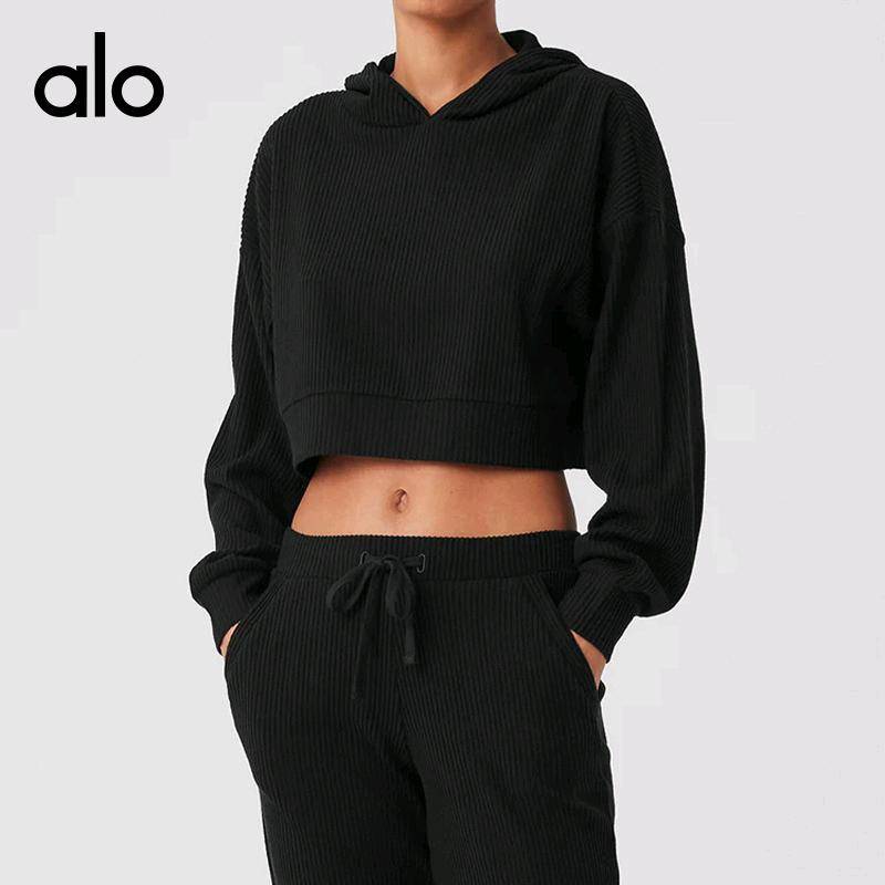 ALO YOGA💰126💎支持一件代发
aloyoga跨境欧美夏季纯色高弹塑身女装时尚休闲长裤套装
【品牌】ALO 
【款号】JY2474
【面料】锦纶/尼龙
【颜色】黑色套装，灰色套装，咖啡色套装，卡其色套装，深蓝色套装
【码数】S ，M，L 
 专柜同款品质，厂家直销，货源充足，售后保障