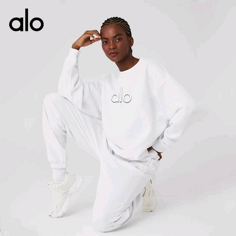 ALO YOGA 💰108💎支持一件代发
aloyoga 秋冬新款刺绣圆领卫衣女外穿宽松保暖休闲运动上衣外套
【品牌】ALO 
【款号】JY900（刺绣版）
【面料】棉/聚酯纤维
【颜色】黑色，白色
【尺码】S，M，L，XL
 专柜同款品质，厂家直销，货源充足，售后保障