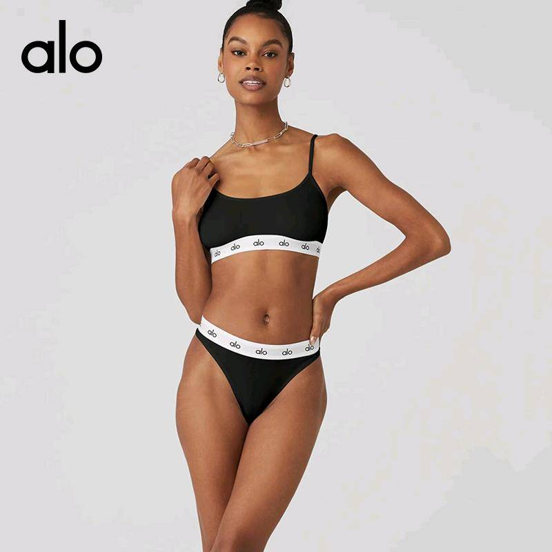 ALO YOGA 💰98💎支持一件代发
aloyoga 三点式比基尼外贸性感休闲背心聚拢美背瑜伽运动内衣套装
【品牌】ALO 
【款号】JY9004（套装）
【面料】涤纶+氨纶
【颜色】黑色，白色
【尺码】S，M，L，XL
 专柜同款品质，厂家直销，货源充足，售后保障