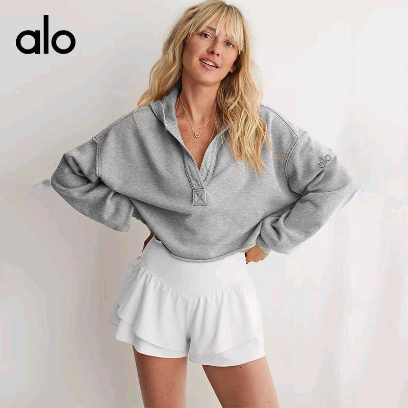 ALO YOGA 💰83💎支持一件代发
aloyoga 跨境热卖时尚宽松潮牌连帽卫衣女春秋欧美女装v领上衣
【品牌】ALO 
【款号】JY0452
【面料】涤纶/氨纶
【颜色】黑色，花灰，灰色，玫红，米白，杏色
【尺码】S，M，L，XL
 专柜同款品质，厂家直销，货源充足，售后保障