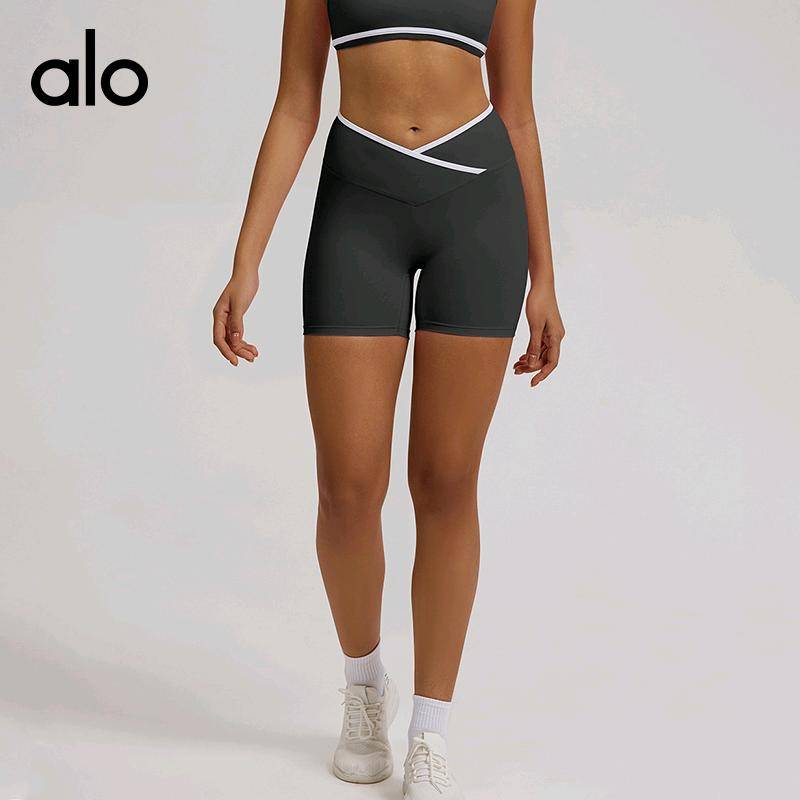 ALO YOGA💰78💎支持一件代发
aloyoga交叉高腰瑜伽短裤裸感蜜桃提臀健身运动短裤
【品牌】ALO 
【款号】DK6009
【面料】锦纶/氨纶
【颜色】黑色，可可棕，蓝灰色，樱花粉
【尺码】S，M，L，XL
 专柜同款品质，厂家直销，货源充足，售后保障