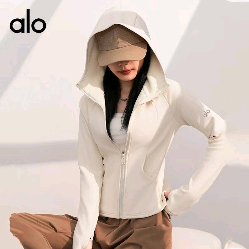 ALO YOGA 💰93💎支持一件代发 
alo yoga 加绒瑜伽外套健身收腰运动女休闲外套
【品牌】ALO 
【款号】JYMW141
【面料】94%聚酯纤维+6%氨纶
【颜色】象牙白，星耀黑，蒸馏咖啡
【尺码】S，M，L，XL，XXL
 专柜同款品质，厂家直销，货源充足，售后保障