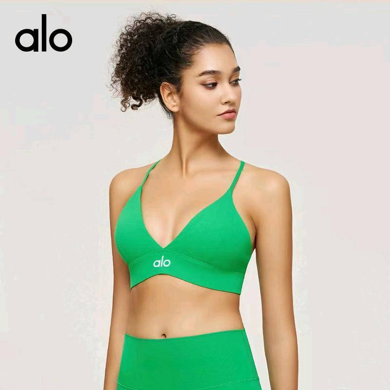 ALO YOGA 💰78💎支持一件代发 
aloyoga 官网同款运动内衣防震瑜伽背心吊带跑步上衣性感美背文胸
【品牌】ALO 
【款号】JY3086
【面料】锦纶/氨纶
【颜色】暗夜黑，宝石绿，西柚红，钻石白
【尺码】S，M，L，XL
 专柜同款品质，厂家直销，货源充足，售后保障