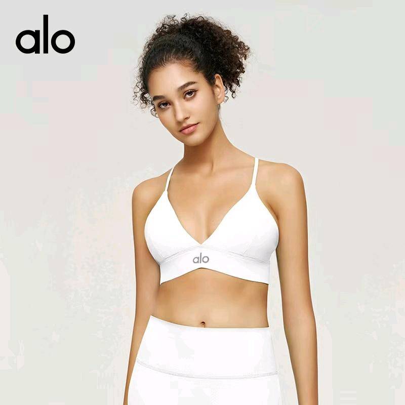 ALO YOGA 💰78💎支持一件代发 
aloyoga 官网同款运动内衣防震瑜伽背心吊带跑步上衣性感美背文胸
【品牌】ALO 
【款号】JY3086
【面料】锦纶/氨纶
【颜色】暗夜黑，宝石绿，西柚红，钻石白
【尺码】S，M，L，XL
 专柜同款品质，厂家直销，货源充足，售后保障